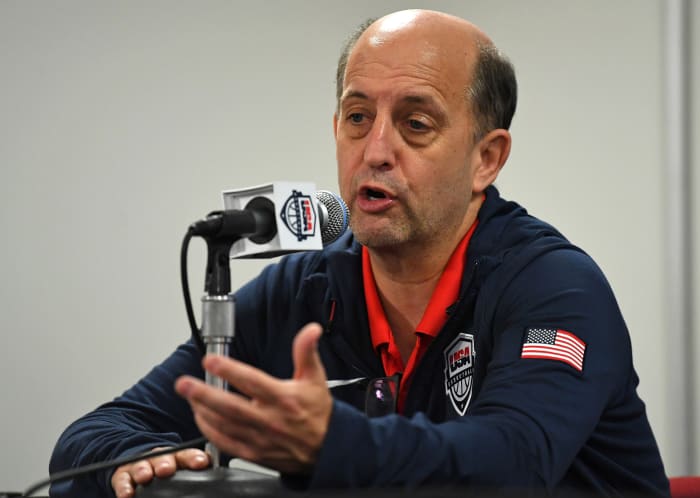 Van Gundy while coaching Team USA, still with bags under his eyes.